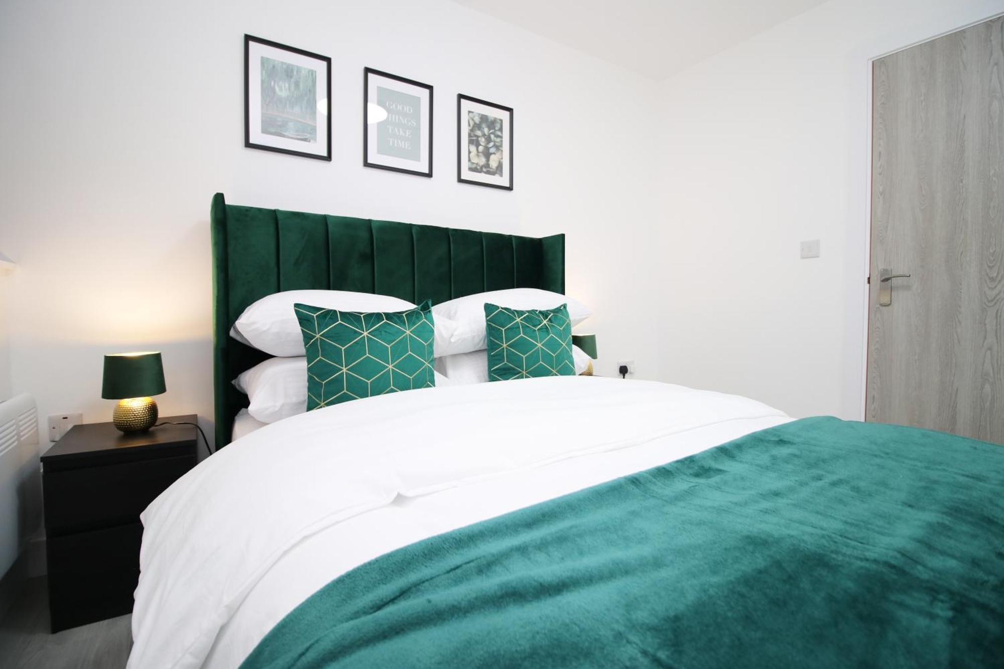 New Bloc Exclusive By Prime - Shops And Parking - Great For Groups And Families Appartement Cardiff