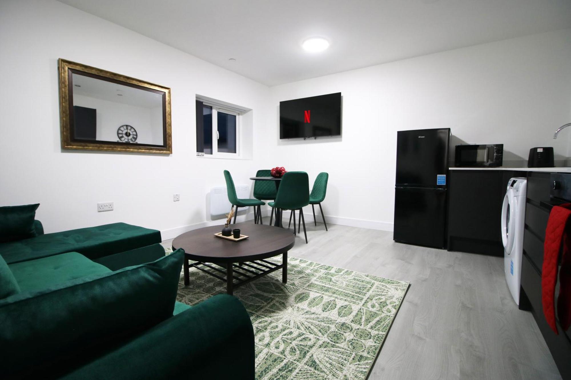 New Bloc Exclusive By Prime - Shops And Parking - Great For Groups And Families