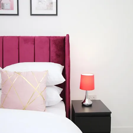 New Cardiff Bloc Exclusive Apartments By Prime Stays - Shops And Parking - Great For Groups And Families Exterior photo