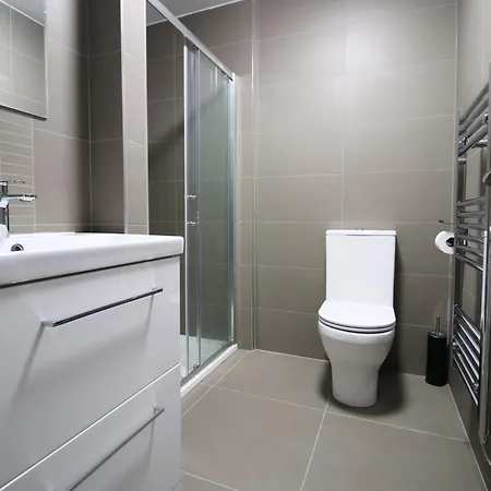 New Cardiff Bloc Exclusive Apartments By Prime Stays - Shops And Parking - Great For Groups And Families Exterior photo