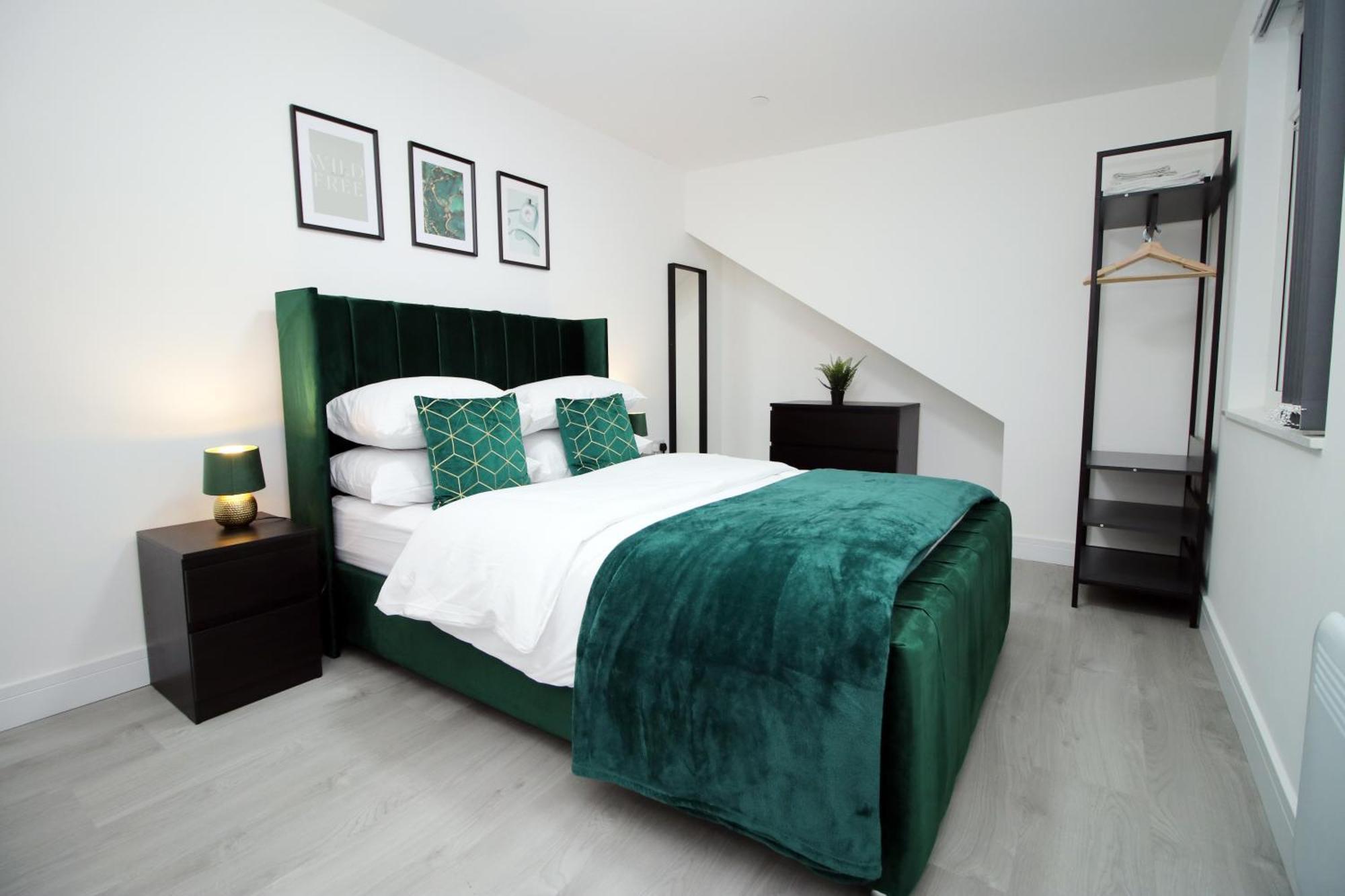 New Bloc Exclusive By Prime - Shops And Parking - Great For Groups And Families * Cardiff