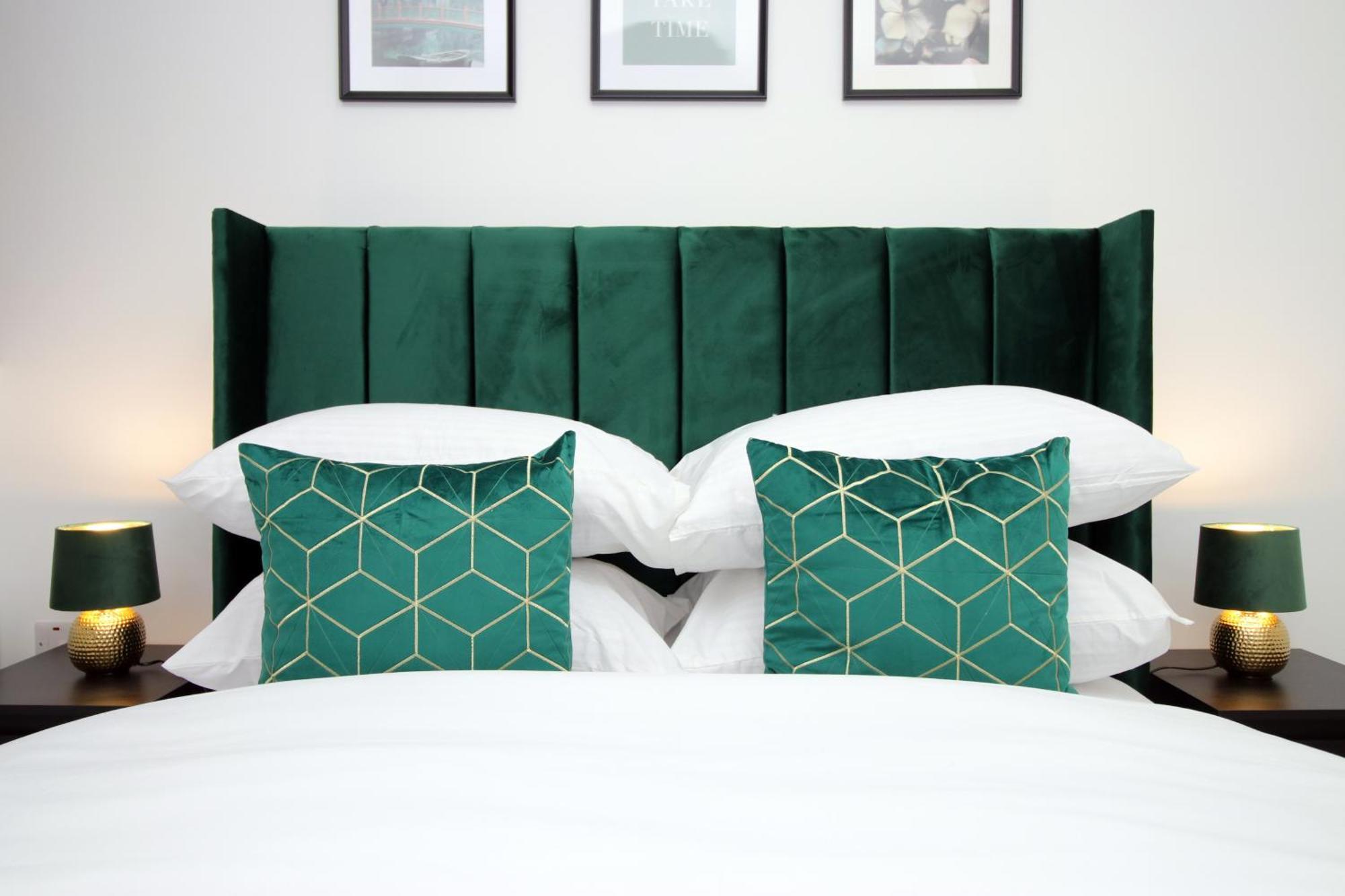 New Bloc Exclusive By Prime - Shops And Parking - Great For Groups And Families Apartment Cardiff