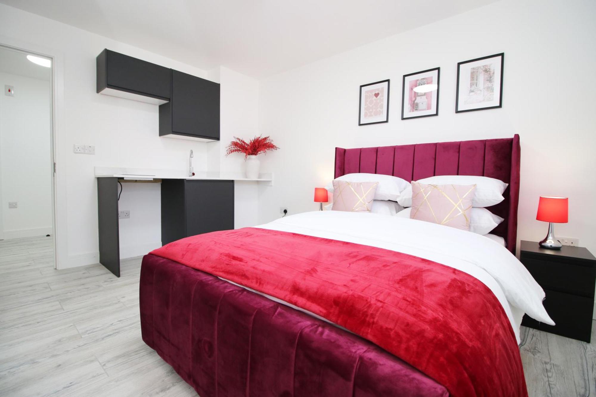 New Bloc Exclusive By Prime - Shops And Parking - Great For Groups And Families * Cardiff