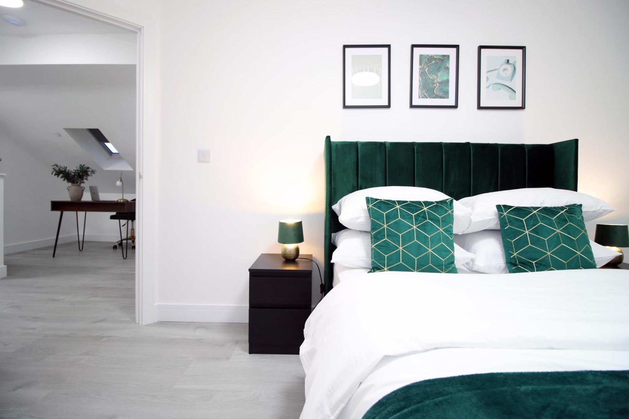 New Bloc Exclusive By Prime - Shops And Parking - Great For Groups And Families *