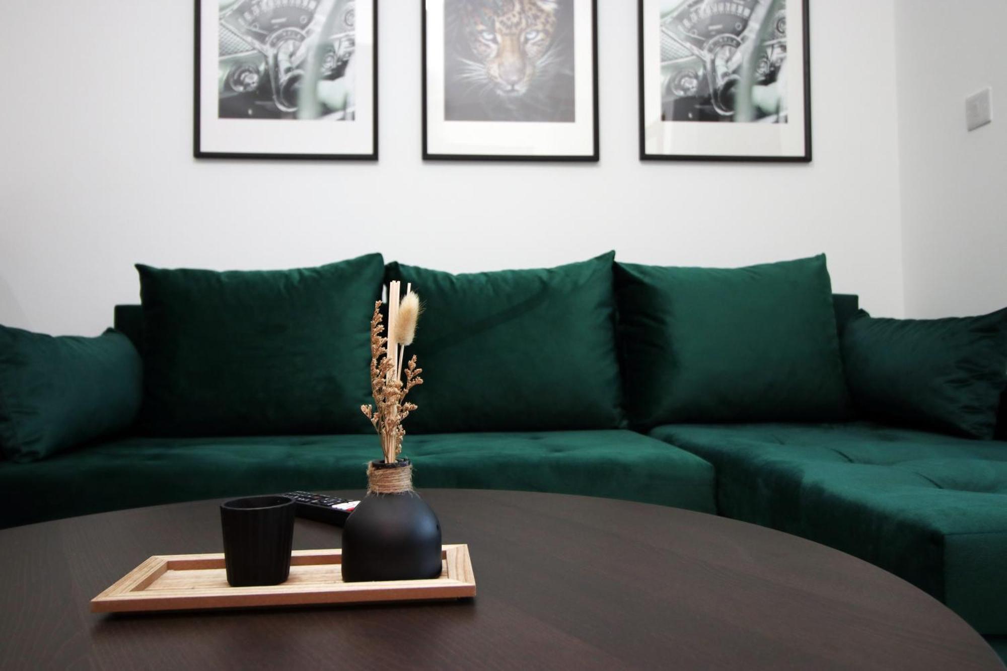 New Bloc Exclusive By Prime - Shops And Parking - Great For Groups And Families Apartment *